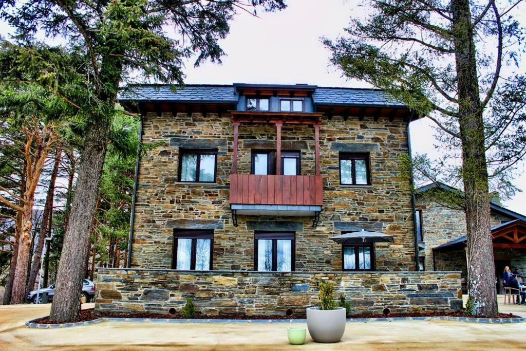 Villa Lucerna Sports & Hotel Resort Vigo de Sanabria المظهر الخارجي الصورة